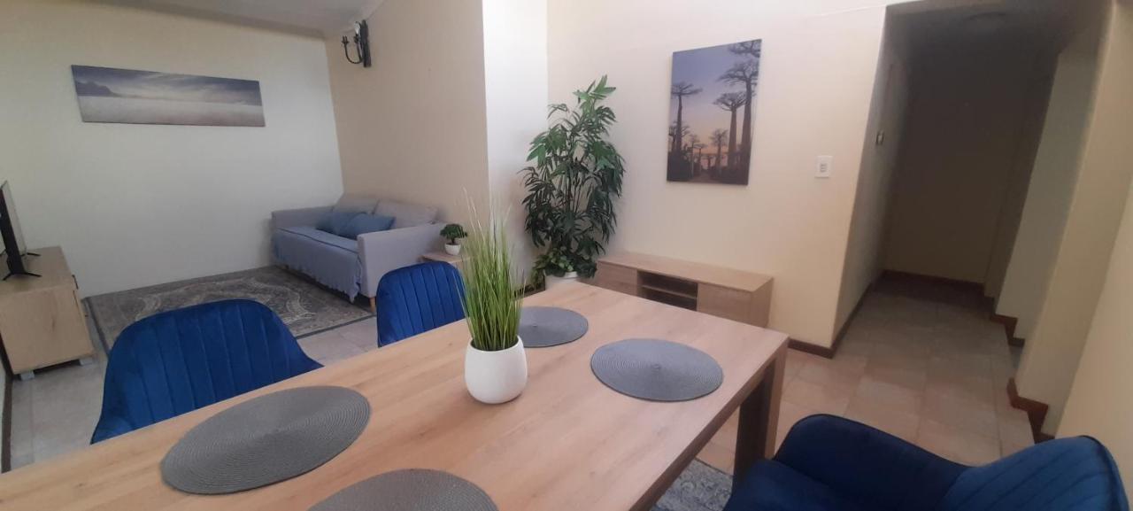Impala Suite -Entire Unit- 2 Bedroom With 1 Ensuite Bathroom 레이디스미스 외부 사진