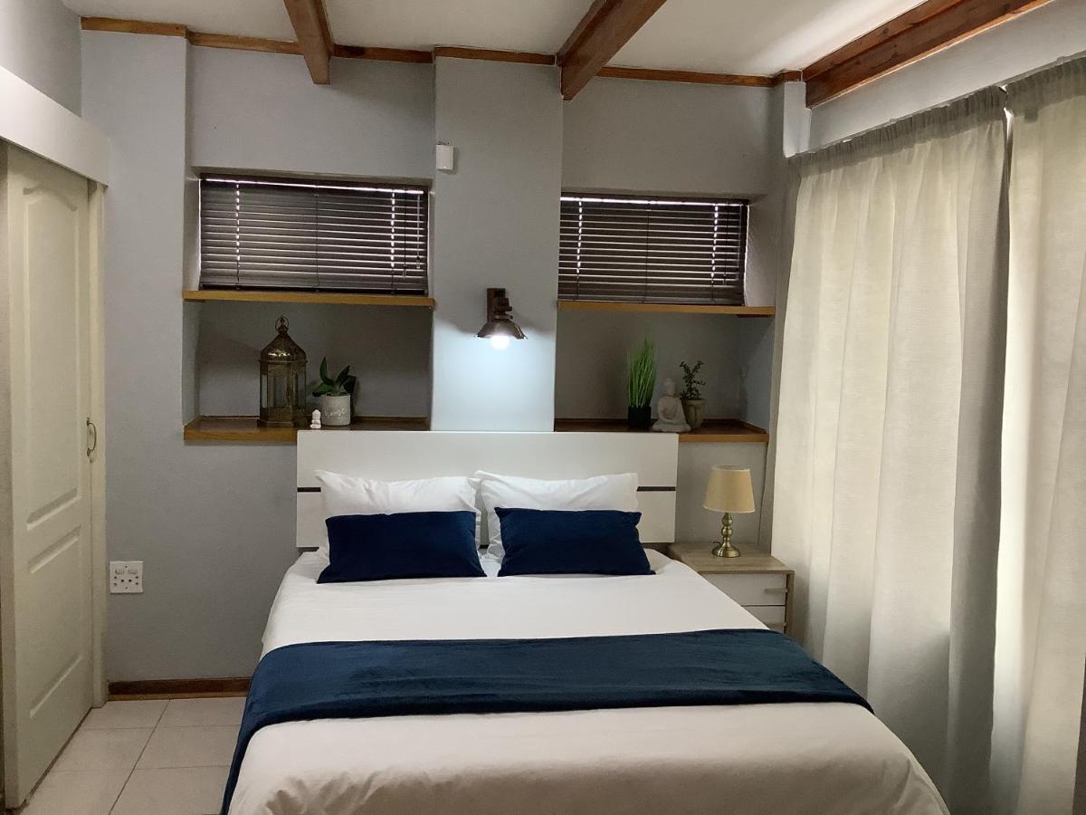 Impala Suite -Entire Unit- 2 Bedroom With 1 Ensuite Bathroom 레이디스미스 외부 사진