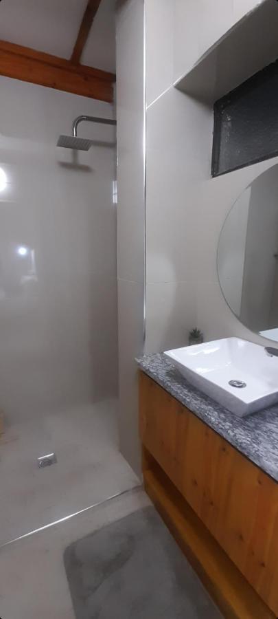 Impala Suite -Entire Unit- 2 Bedroom With 1 Ensuite Bathroom 레이디스미스 외부 사진